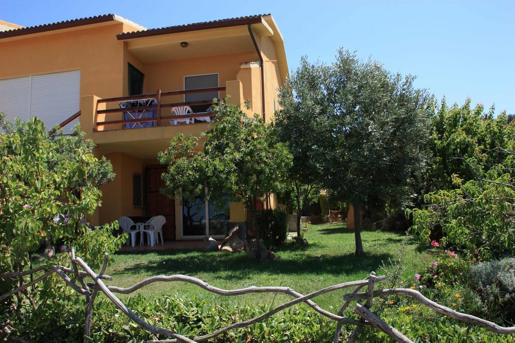 Appartamenti Salusai Trinità dʼAgultu Camera foto