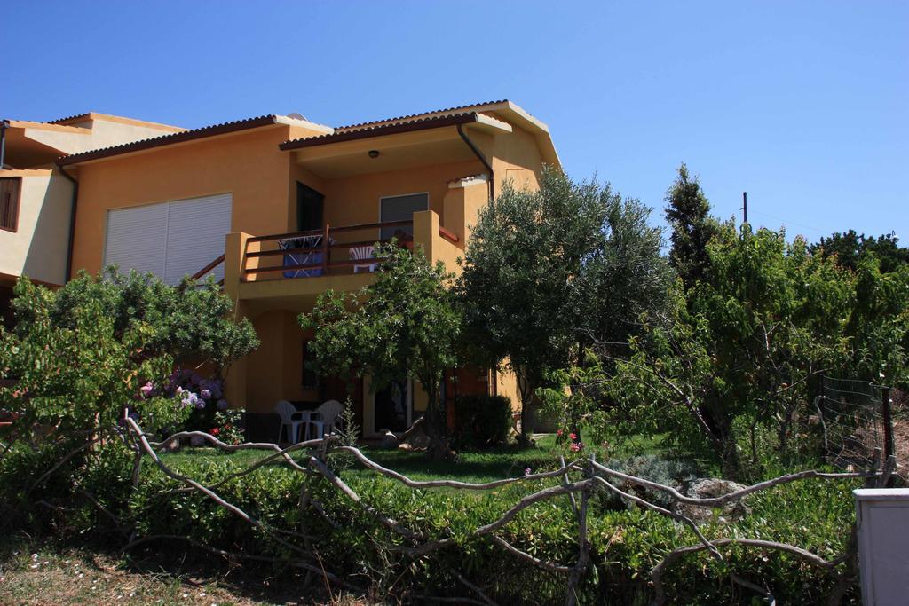 Appartamenti Salusai Trinità dʼAgultu Camera foto